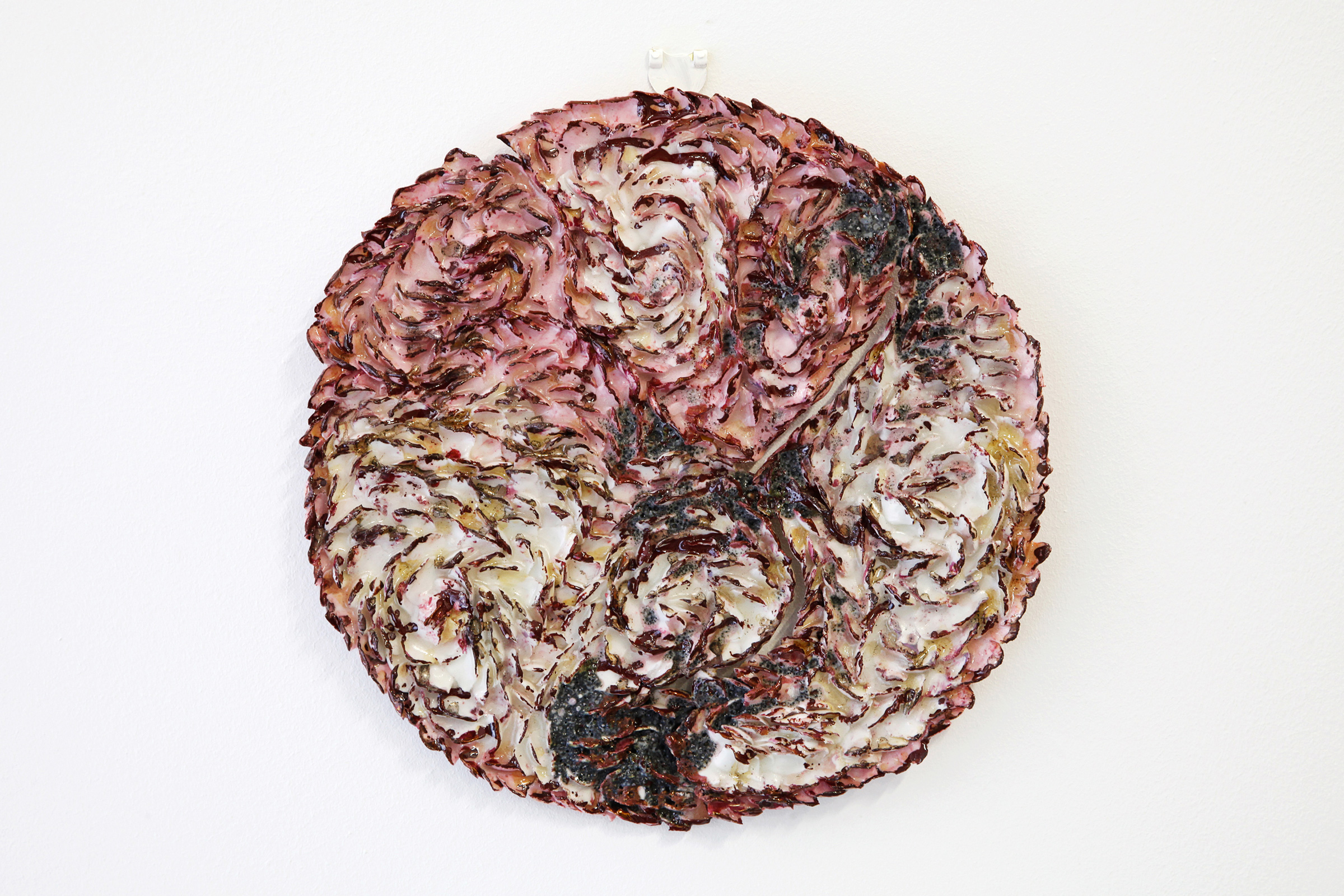 Wen-Hsi Harman, Land, porcelain, enamel, lustre, 32 x 31 x 2 cm, 2015